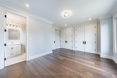Photo 39 at 15 Montford Drive, Newtonbrook East, Toronto