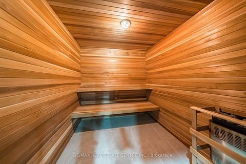 Photo 46 at 15 Montford Drive, Newtonbrook East, Toronto
