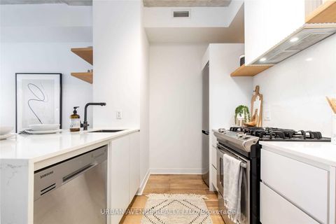 Photo 5 at 207 - 127 Queen Street E, Yonge Corridor, Toronto