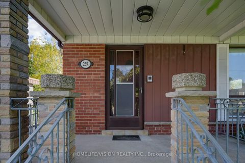 Photo 3 at 239 Epsom Downs Drive, CFB, Toronto