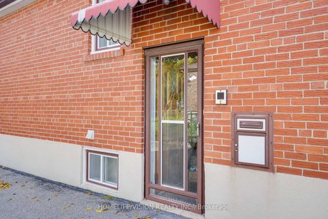 Photo 7 at 239 Epsom Downs Drive, CFB, Toronto