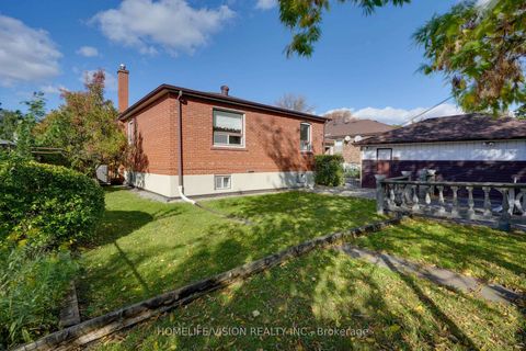 Photo 8 at 239 Epsom Downs Drive, CFB, Toronto