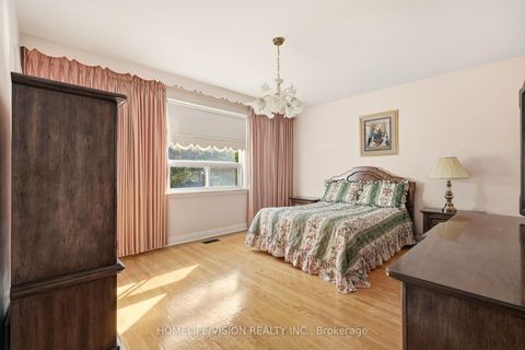 Photo 23 at 239 Epsom Downs Drive, CFB, Toronto
