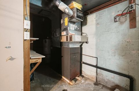 Photo 46 at 239 Epsom Downs Drive, CFB, Toronto