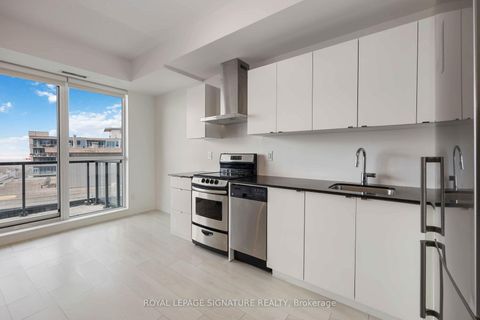 Photo 11 at 2215 - 51 East Liberty Street, Niagara, Toronto
