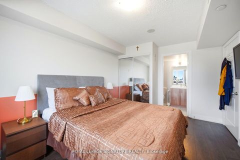 Photo 15 at 926 - 2 Eva Road E, Etobicoke West Mall, Toronto