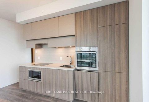 Photo 5 at 5111 - 8 Eglinton Avenue E, Mount Pleasant East, Toronto