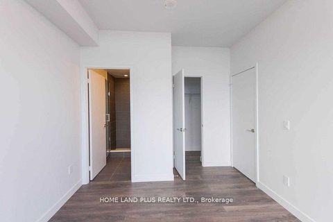 Photo 9 at 5111 - 8 Eglinton Avenue E, Mount Pleasant East, Toronto