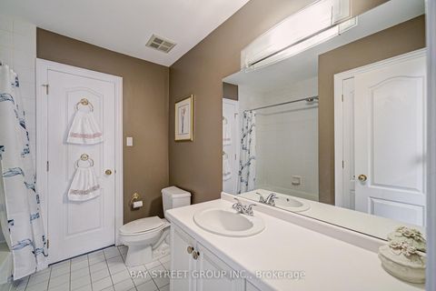 Photo 12 at 529 Davenport Road, Casa Loma, Toronto