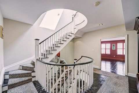 Photo 13 at 529 Davenport Road, Casa Loma, Toronto