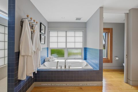 Photo 18 at 421 The Kingsway, Humber Valley, Toronto