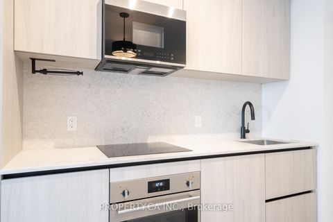 Photo 2 at 3203 - 108 Peter Street, Waterfront Communities C1, Toronto
