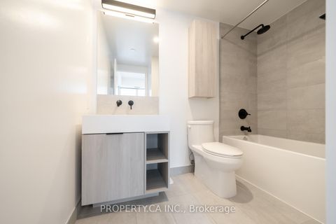 Photo 10 at 3203 - 108 Peter Street, Waterfront Communities C1, Toronto