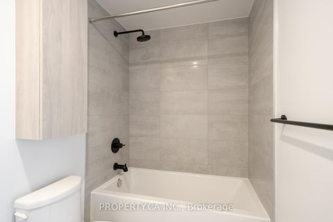 Photo 11 at 3203 - 108 Peter Street, Waterfront Communities C1, Toronto