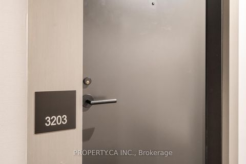 Photo 23 at 3203 - 108 Peter Street, Waterfront Communities C1, Toronto