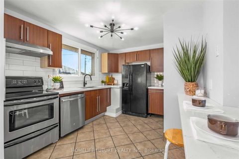 Photo 10 at 50 Benlight Crescent, Woburn, Toronto