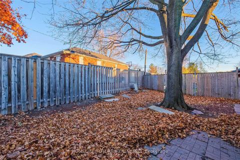 Photo 36 at 50 Benlight Crescent, Woburn, Toronto