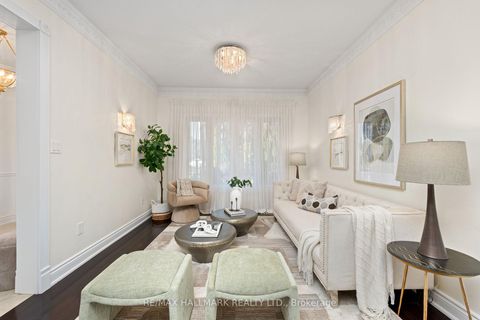 Photo 3 at 39 Fairmont Avenue, Maple, Vaughan