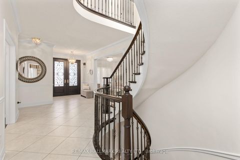 Photo 15 at 39 Fairmont Avenue, Maple, Vaughan