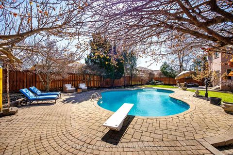 Photo 39 at 39 Fairmont Avenue, Maple, Vaughan