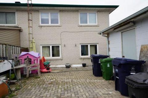 Photo 2 at 73 Buckland Road, Jane Heights, Toronto