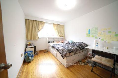 Photo 9 at 73 Buckland Road, Jane Heights, Toronto