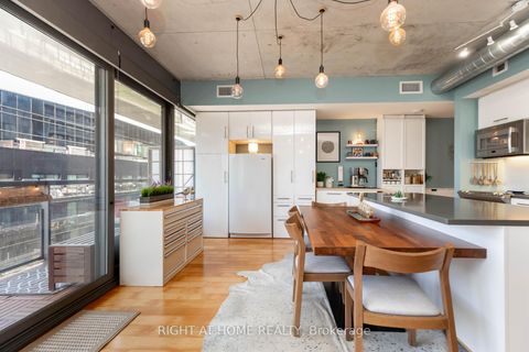 Photo 4 at 508 - 32 Trolley Crescent, Moss Park, Toronto
