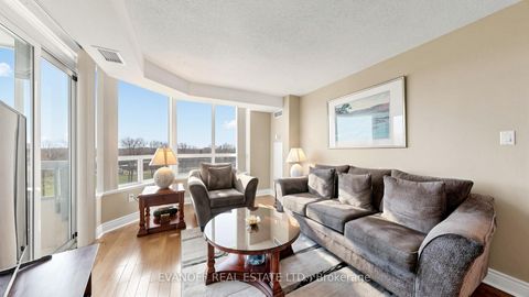 Photo 5 at 736 - 125 Omni Drive, Bendale, Toronto