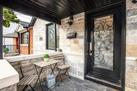Photo 1 at 2 Birch Tree Crescent, Mount Dennis, Toronto