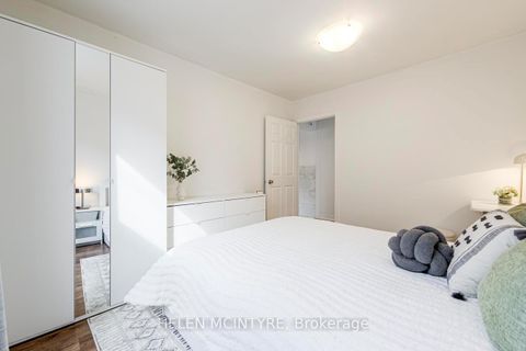 Photo 13 at 2 Birch Tree Crescent, Mount Dennis, Toronto