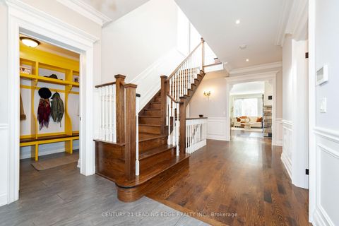 Photo 7 at 12 Gradwell Drive, Cliffcrest, Toronto