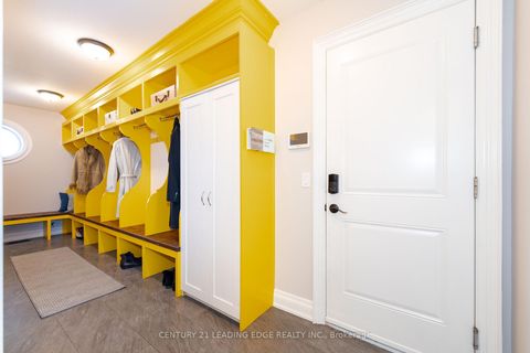 Photo 8 at 12 Gradwell Drive, Cliffcrest, Toronto