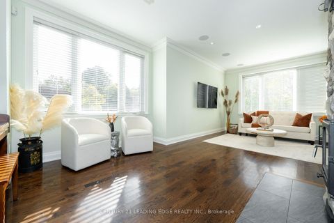 Photo 13 at 12 Gradwell Drive, Cliffcrest, Toronto