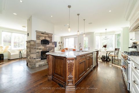 Photo 15 at 12 Gradwell Drive, Cliffcrest, Toronto