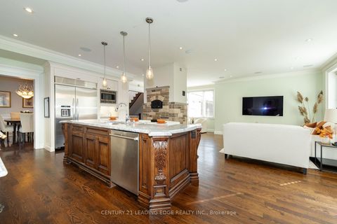 Photo 16 at 12 Gradwell Drive, Cliffcrest, Toronto