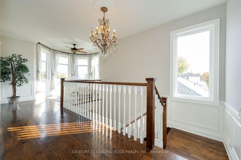 Photo 20 at 12 Gradwell Drive, Cliffcrest, Toronto