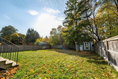 Photo 35 at 12 Gradwell Drive, Cliffcrest, Toronto