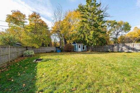 Photo 38 at 12 Gradwell Drive, Cliffcrest, Toronto