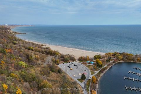 Photo 41 at 12 Gradwell Drive, Cliffcrest, Toronto