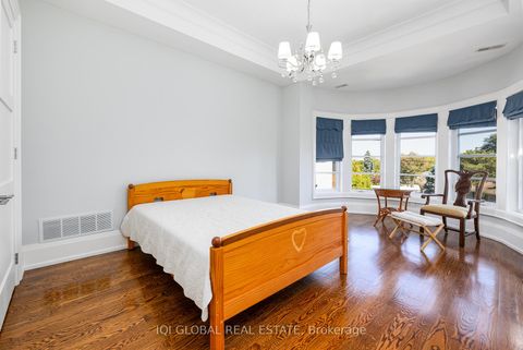 Photo 28 at 29 Alderdale Court, Don Mills, Toronto