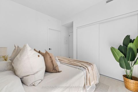 Photo 17 at 2502 - 117 Broadway Avenue, Mount Pleasant West, Toronto