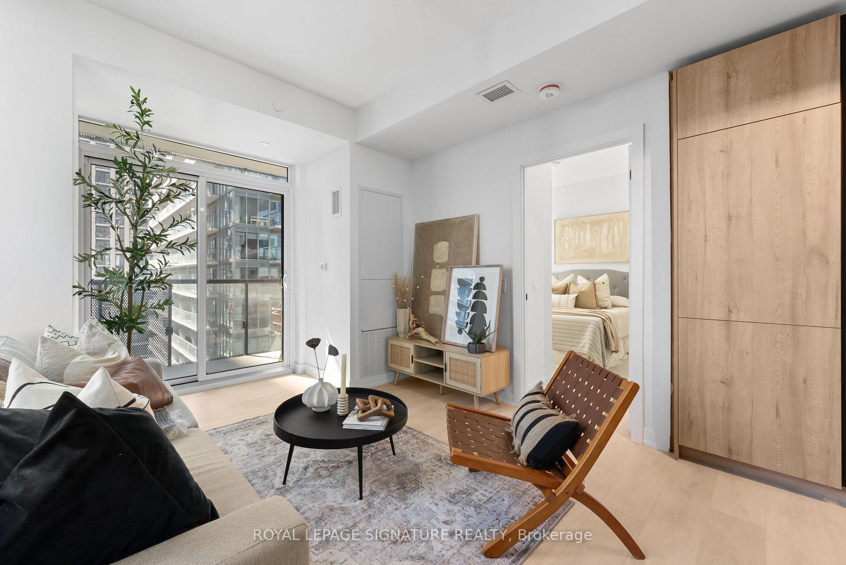 2502 - 117 Broadway Avenue, Mount Pleasant West, Toronto 