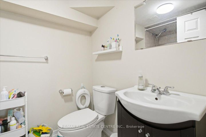 Photo 38 at 431 Second Road E, Stoney Creek, Hamilton