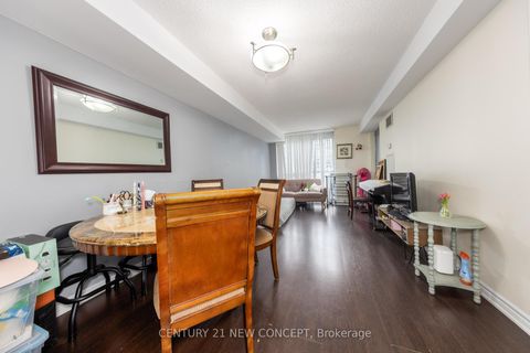 Photo 9 at 404 - 761 Bay Street, Bay Street Corridor, Toronto