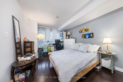 Photo 12 at 404 - 761 Bay Street, Bay Street Corridor, Toronto