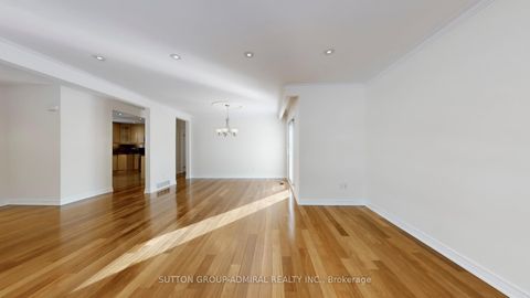Photo 6 at 129 Crestwood Road, Yorkhill, Vaughan