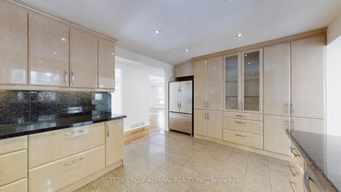 Photo 11 at 129 Crestwood Road, Yorkhill, Vaughan