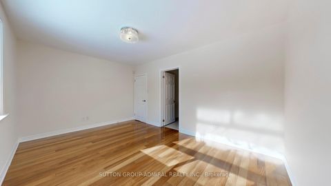 Photo 20 at 129 Crestwood Road, Yorkhill, Vaughan