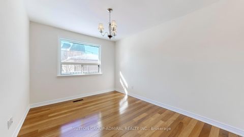Photo 25 at 129 Crestwood Road, Yorkhill, Vaughan