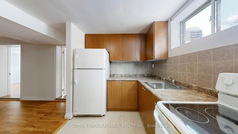 Photo 33 at 129 Crestwood Road, Yorkhill, Vaughan